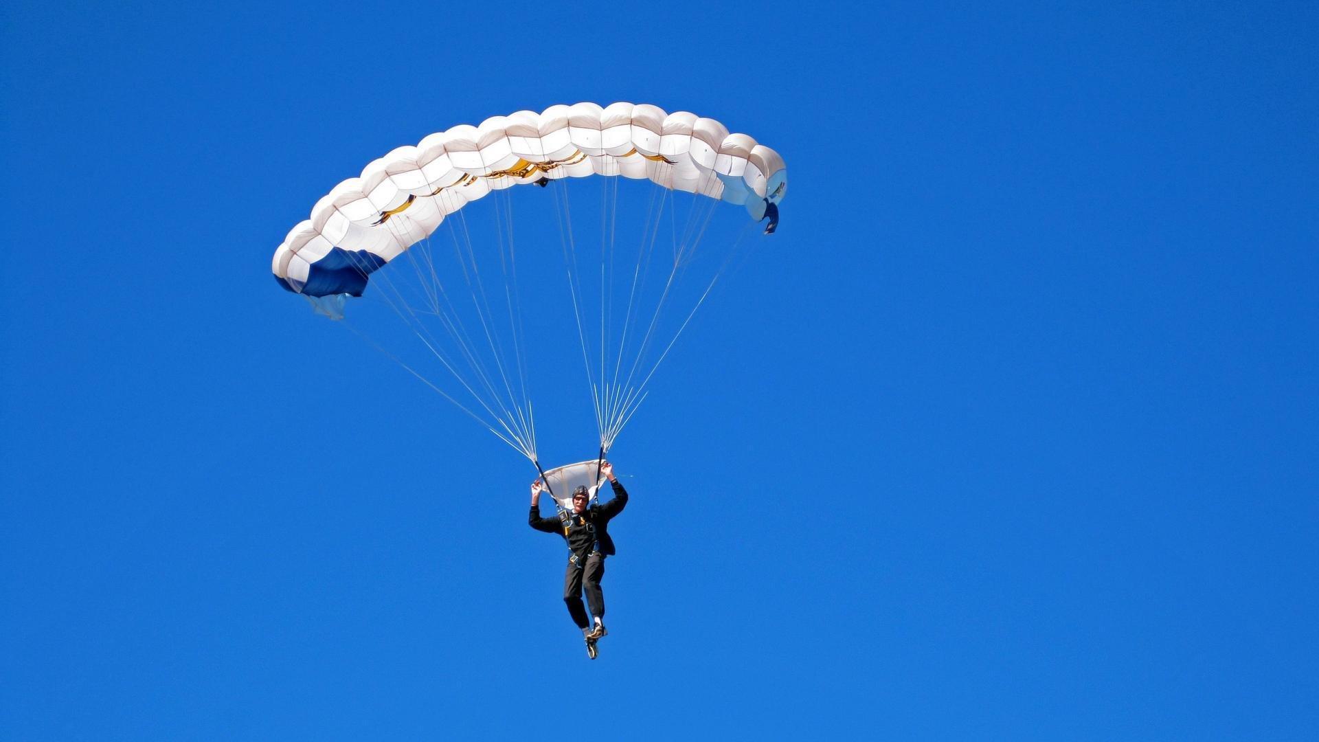 「暴露年龄挑战」席卷足坛,你出生那年的金球奖得主是谁?