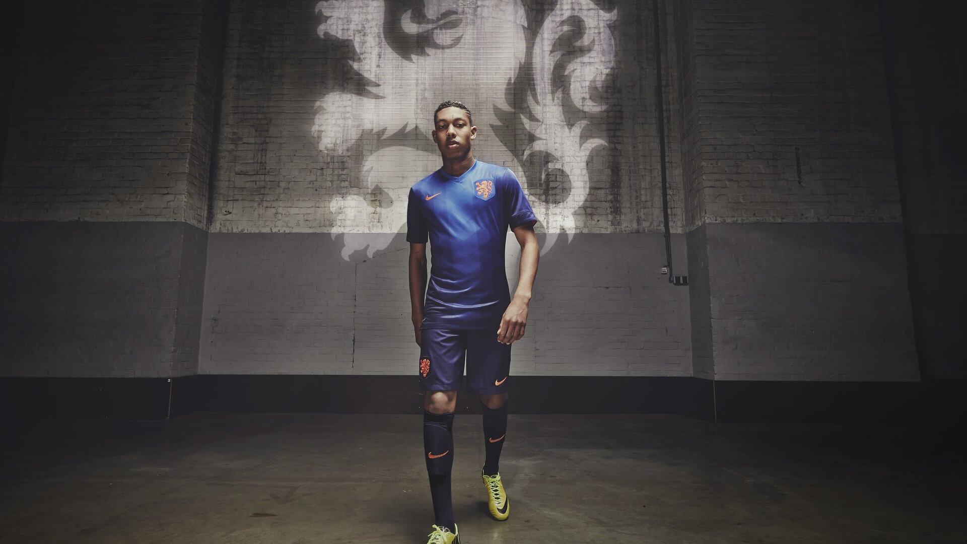 卢卡现身诺坎普引关注，巴萨主场激战法兰克福温情与激情交织